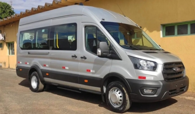 Prefeitura de Figueirão faz aquisição de um veículo tipo van