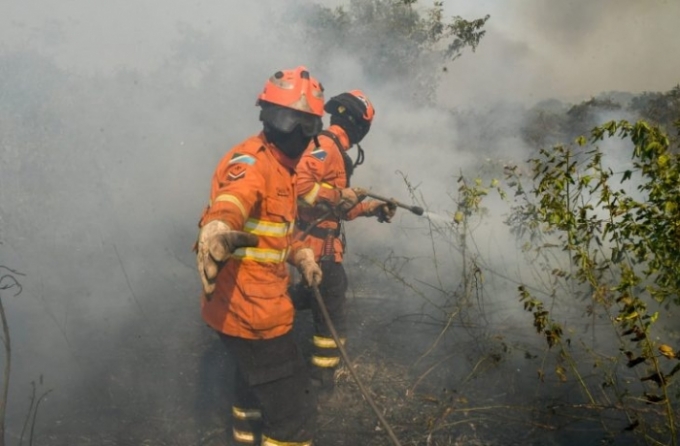 Luta dos Bombeiros contra o fogo no Pantanal é contínua.