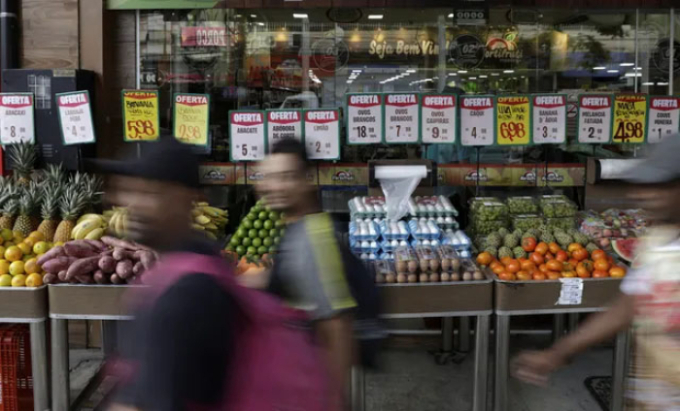 Preço dos alimentos: saiba o que pode ficar mais barato ou caro em 2025