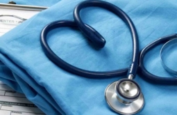 Sancionada lei que fixa piso salarial para a enfermagem em todo o país