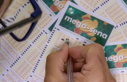 Ninguém acerta os números da Mega-Sena e prêmio vai para R$ 55 milhões