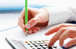 Alcinópolis aprova lei que reformula programas de apoio financeiro a universitários