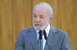 Lula veta aumento de número de deputados na Câmara