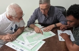 Alcinópolis recebe mapas de roteirização da coleta seletiva por meio do Programa Pró Catadores d