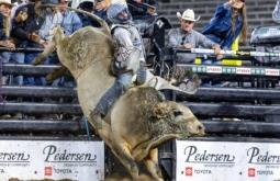 Peão cassilandense Leonardo Castro vence campeonato nos EUA e fatura mais de U$ 100 mil