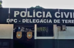 Homem joga corpo de amante em vala após ela sofrer infarto durante relação sexual