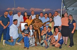 Homenagem e emoção: Alcinópolis inaugura Memorial em homenagem a Airo Barcelos