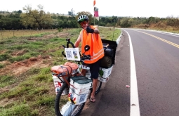 “Gauchinho do Pedal” é visto na MS-223, entre Figueirão e Alcinópolis, durante expedição de