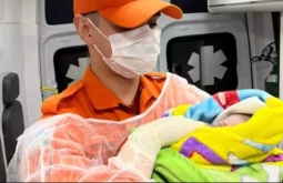 Mãe de recém-nascido ‘abandonado’ em caixa de frutas não sabia que estava grávida, diz polí