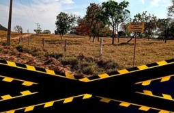 Ponte interditada no Assentamento Santa Fé em Alcinópolis