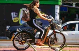 Donos de moto elétrica têm até dezembro para regularizar veículos; confira os modelos