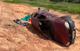 Adolescente de 16 anos tem cabeça esmagada por carro em capotagem em Alcinopolis