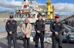 Espanha faz maior apreensão de cocaína em alto-mar em navio vindo do Brasil