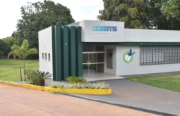 Associação de prefeitos de MS levanta prédio em área de preservação