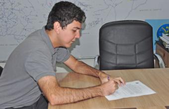 Prefeitura de Figueirão assina ordem de serviço para construção de 20 casas populares