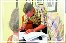 Assinatura do Termo de Fomento entre a Assistência Social e a APAE