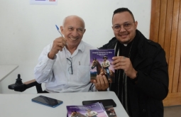 Lançamento de livreto resgata história e reúne tradição cultural em Figueirão