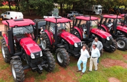 Figueirão recebe trator ELY 1104 YTO para fortalecer atendimento aos pequenos produtores