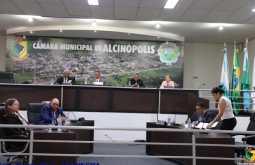 Câmara de Alcinópolis realiza Sessão Ordinária com apresentação de projeto, indicações e mo&