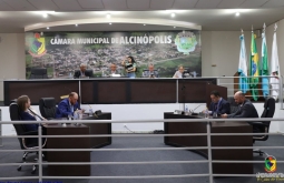 Câmara de Alcinópolis analisa projeto que institui Política Municipal de Alfabetização