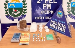 Polícia militar prende homem e apreende drogas e materiais relacionados ao tráfico em Costa Rica
