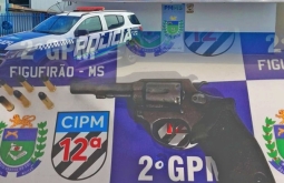 Homem é preso após ameaças e disparo com revólver em Figueirão