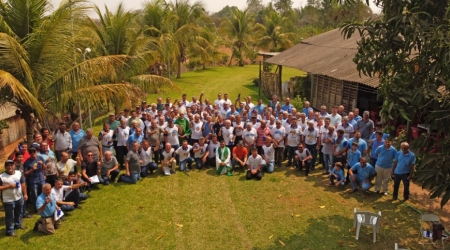 Paróquia N.S da Aparecida de Alcinópolis realizou o Encontro do Terço dos Homen