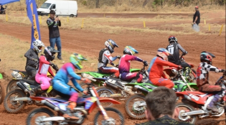 Fotos da corrida de Motocross.