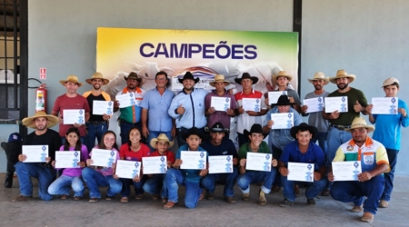 Workshop forma laçadores na Fazenda Bruno