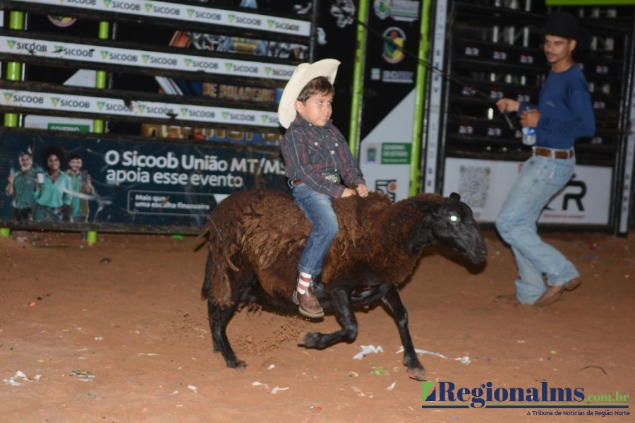 Montarias em Carneiro e dança do garrote