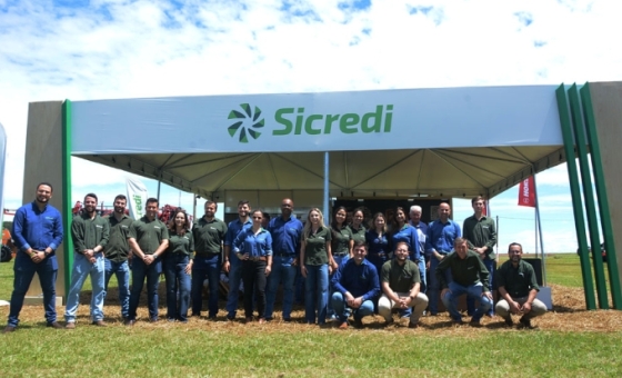 {[ tag:slider[].source ]}